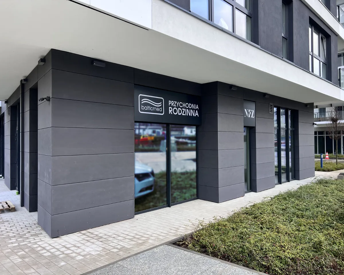 Przychodnia Balticmed Nad Odrą — wejście od ul. Zielonego Mostu